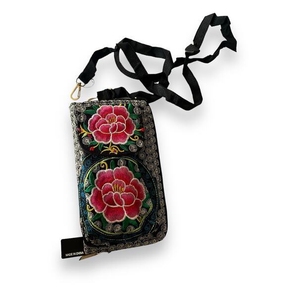 Minky embroidered wallet Mexican talavera design NWT - Picture 6 of 6